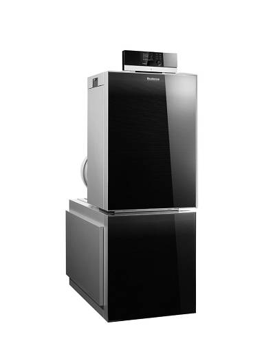 Innovativ und elegant: der neue Öl-Brennwertkessel Logano plus KB195i von Buderus  © Buderus  © Buderus